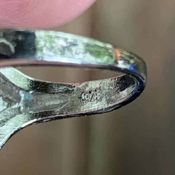 STERLING SILVER TRUE VITAGE STYLE RING - Picture 12 of 12